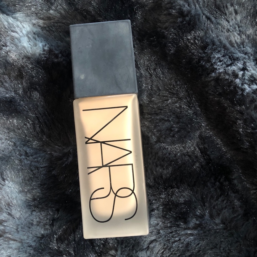 NARS all day luminous foundation